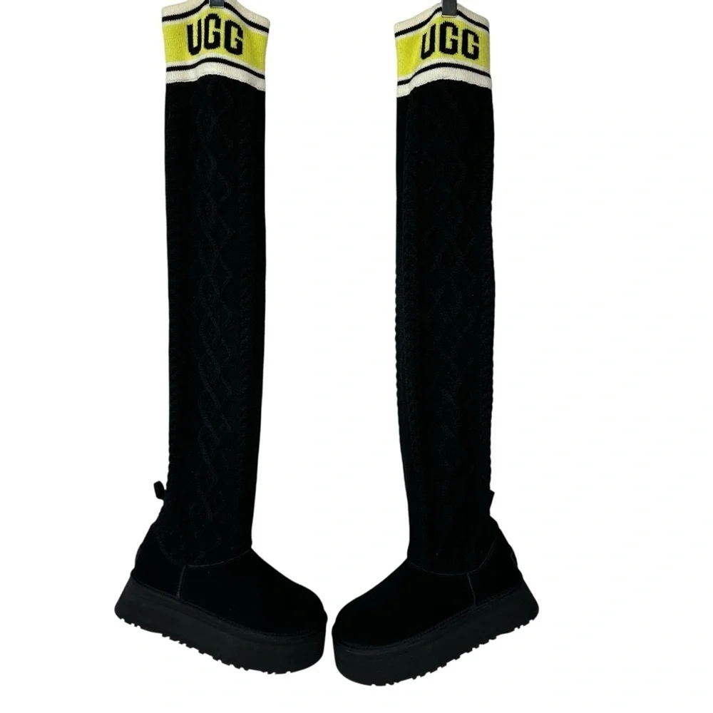 UGG chic black